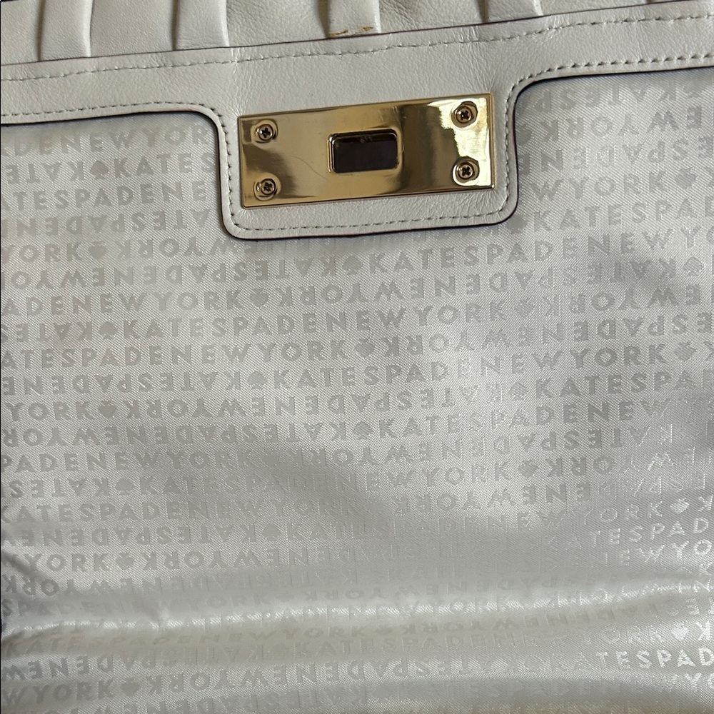 Kate Spade Cream Leather Chain Shoulder Bag .. classy heavy weight 🩷 - Picture 5 of 10